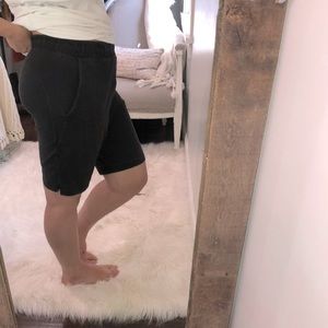 Lululemon size medium men’s A6 jogger shorts